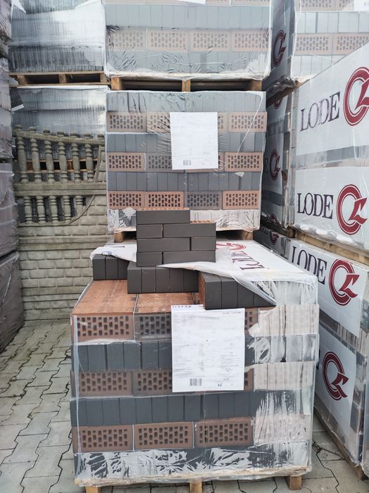 cegła klinkierowa perforowana Lode Saturn angoba grafitowa, antracyt