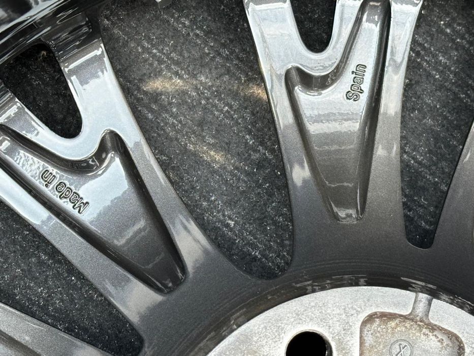 Диски R17 5/112 VW Passat B7 B8 Golf 6/7/8 Caddy Tiguan Touran Skoda