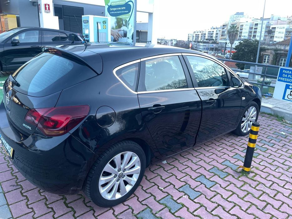 Opel astra CDTI diesel — photo 2