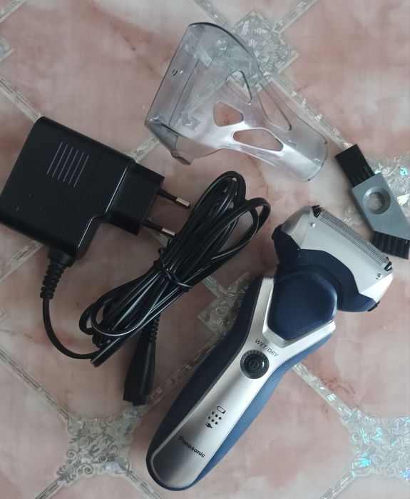 Бритва Panasonic ES-RT37