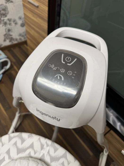 Крісло-гойдалка Ingenuity SimpleComfort