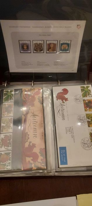 ROYAL MAIL PRESENTATION PACKS. UM RARO ALBUM DE 1986. VEJAM  fotos.