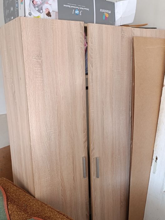 Компютерний стіл, шифанер