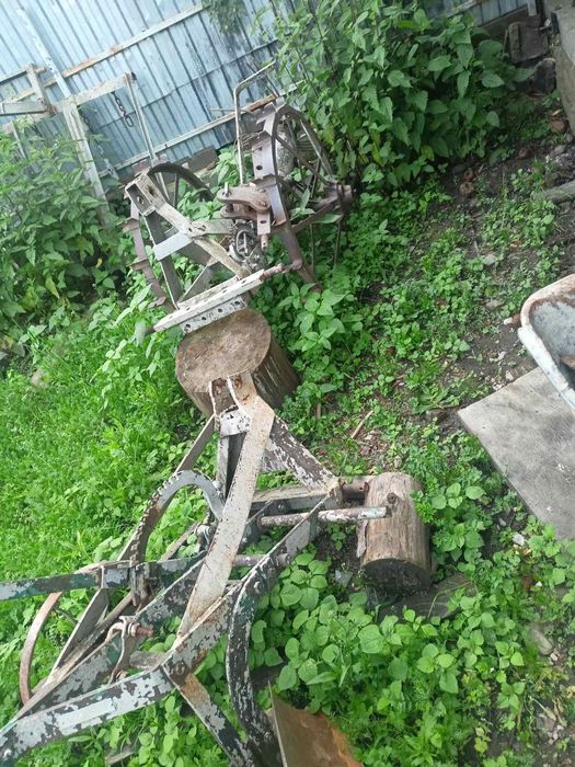 Продається Трактор т25