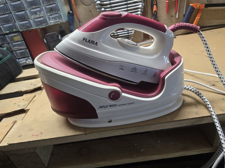 Ferro com caldeira flama