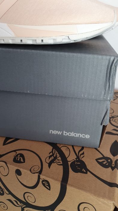 Sneakersy nowe damskie sportowe New Balance Rozmiar 37