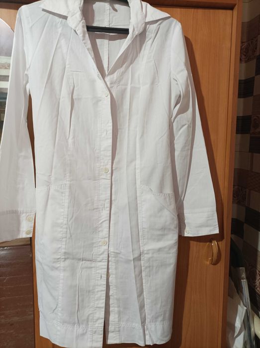 Медичні халати білі