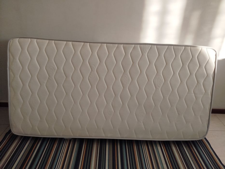 Colchão de solteiro (Como novo)