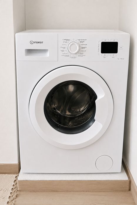 Vendo Maquina de lavar Indesit 7 kg – Como Nova, Apenas 1 Ano de Uso e com Fatura