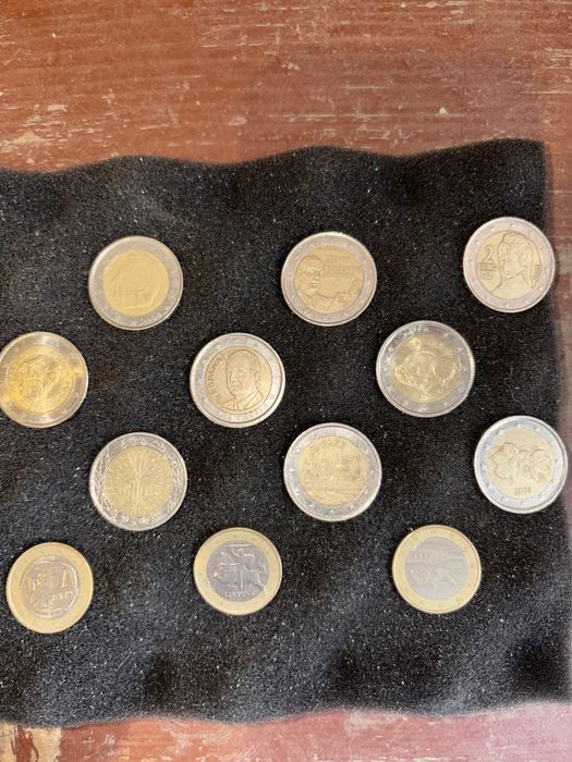 Moeda de 2€ PROOF + Moedas comemorativas