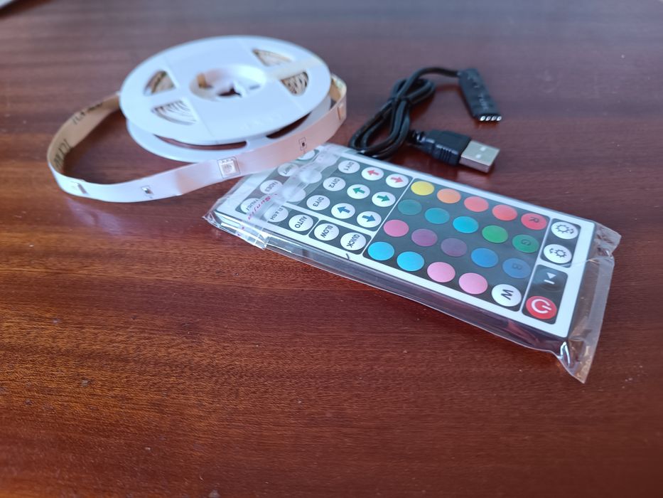 Leds 12v  RGB com comando