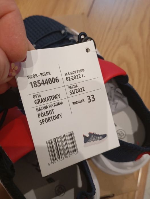 Buty nowe Bartek r.33