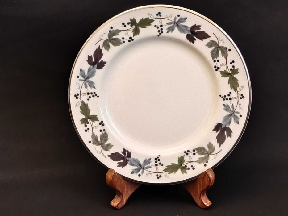 Zestaw kawowy angielski Royal Doulton ,,Burgundy"