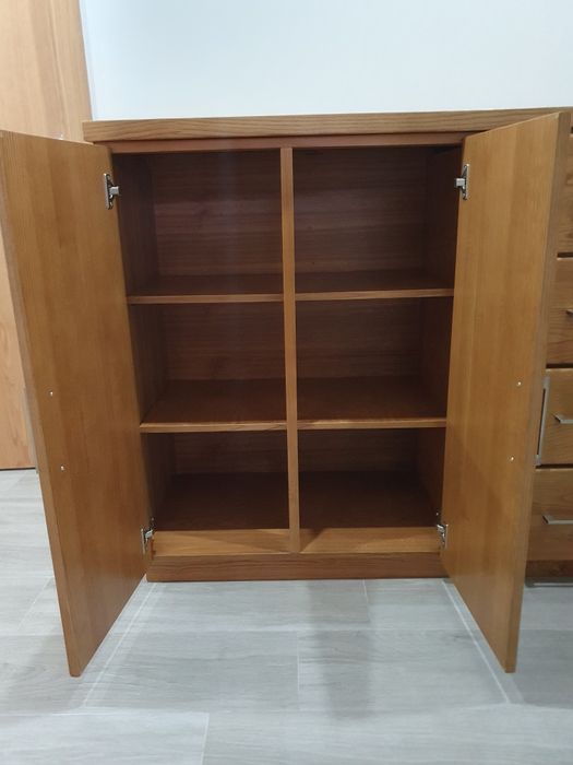 Móvel Aparador em castanho