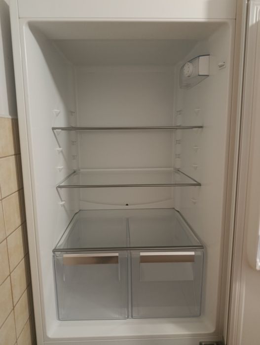 Lodówka Electrolux 186 cm z zamrażarka REZERWACJA