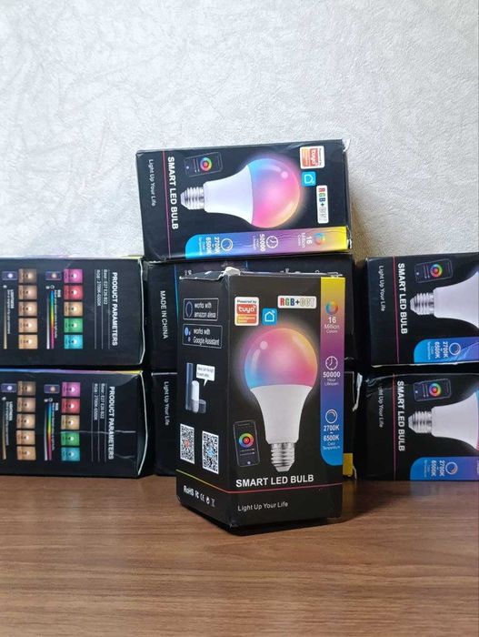 Умная цветная лампа,Bluetooth Smart LED Bulb Tuya 15W E27