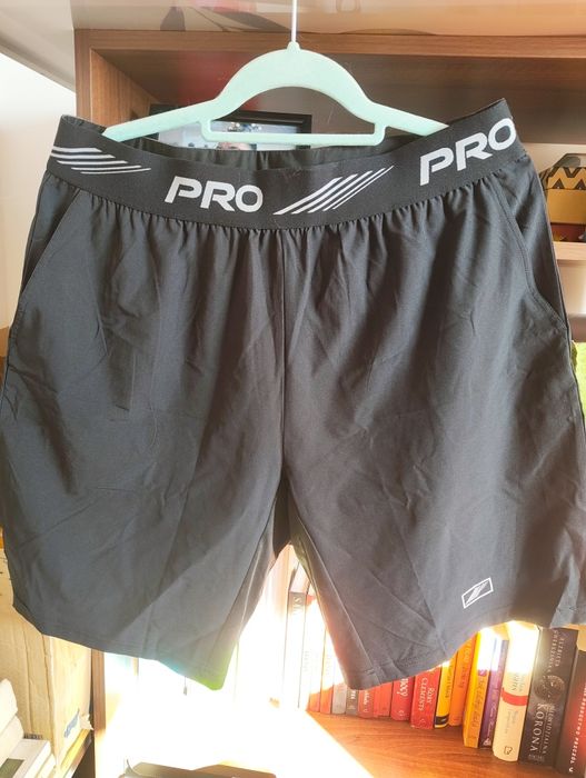 Krótkie spodenki szybkoschnące