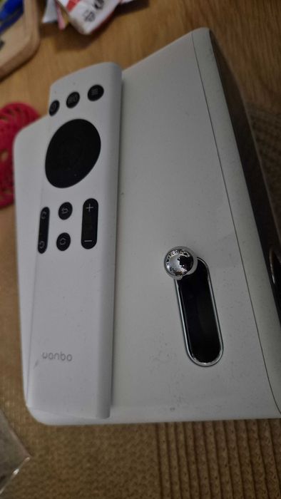 projektor Wanbo mini WPE01