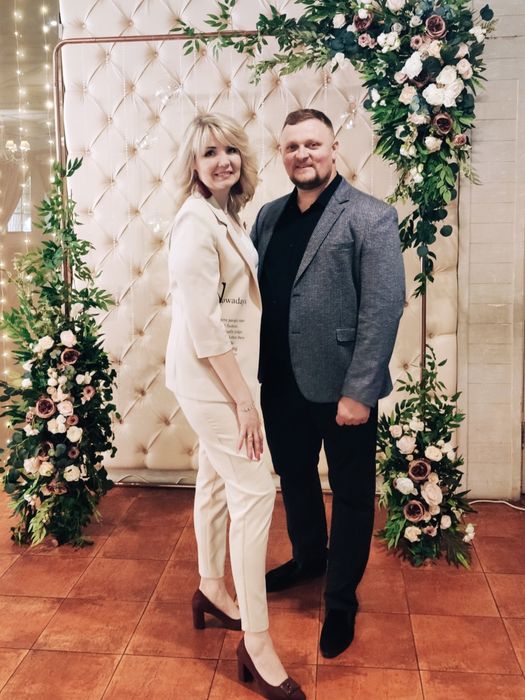 Тамада ведуча + діджей. Жива музика. Свято під ключ.