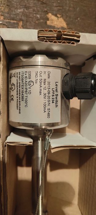 Czujnik poziomu Baumer LFFS-234.0