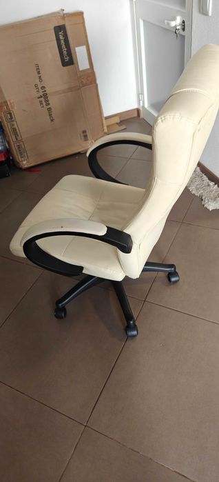 Uma Cadeira de oficina