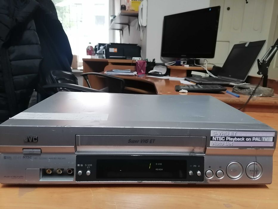 Magnetowid S-VHS JVC HR-S5950 HiFi STEREO