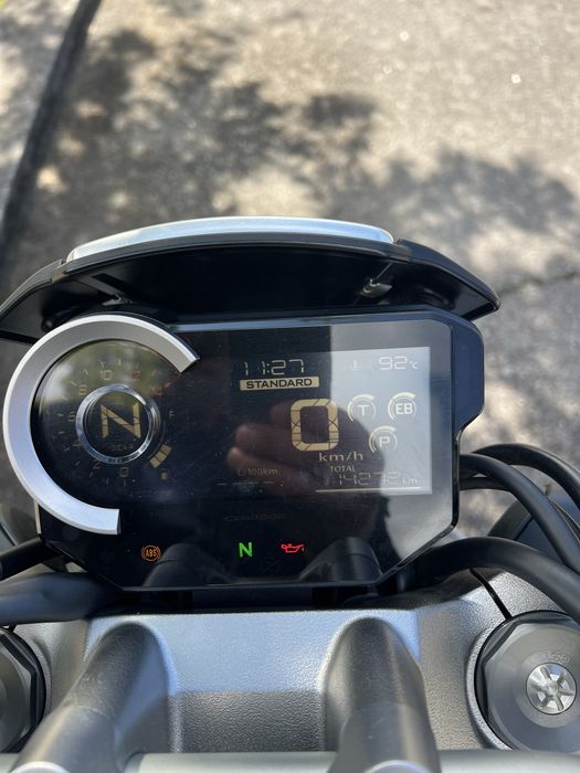 Honda c1000r neo sport cafe