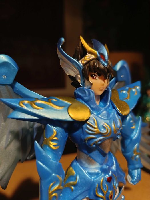 Figuras e estatuetas Saint Seiya em PVC (Versão Divinos)