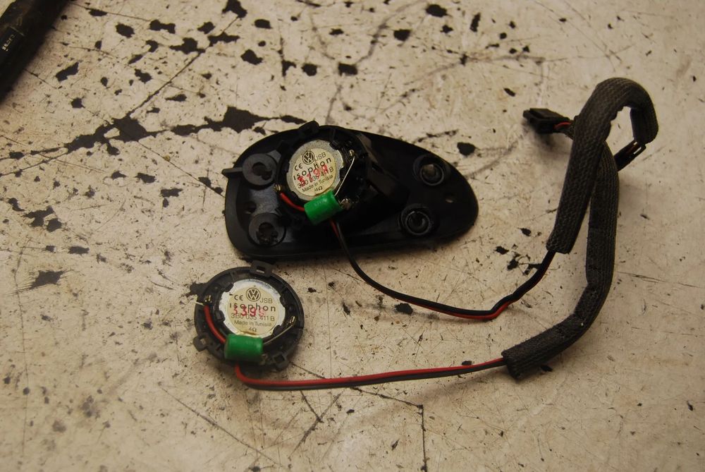 GŁOŚNIK SYCZEK 3B0035411B VW PASSAT B5 GOLF IV BORA