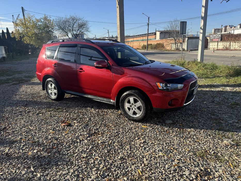 Продам автомобіль Mitsubishi 2011 року