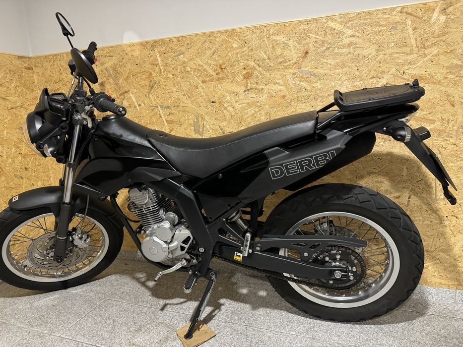 Derbi Cross City moto 125. COM 2300 km — Impecável!