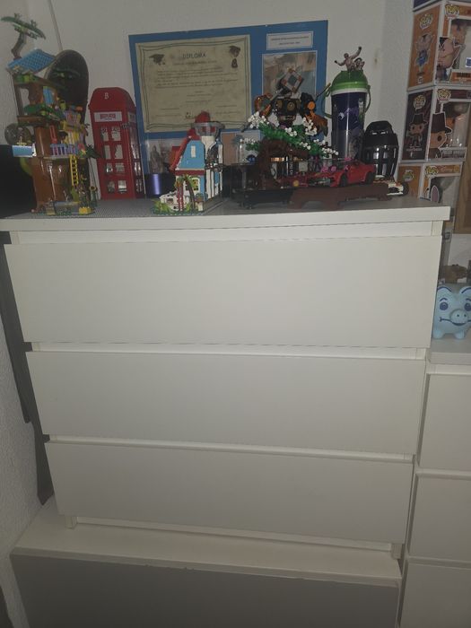 Vendo móveis com pouco uso