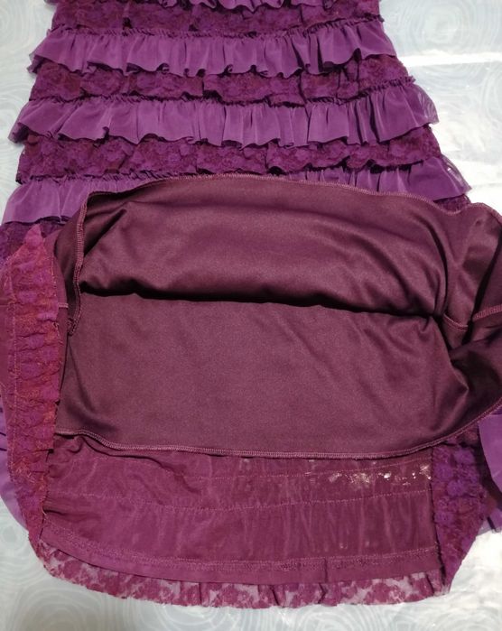 Vestido noite de folhos e renda, lilás, tamanho L
