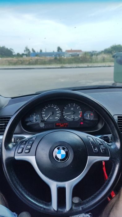 BMW 325 — fotografia 4