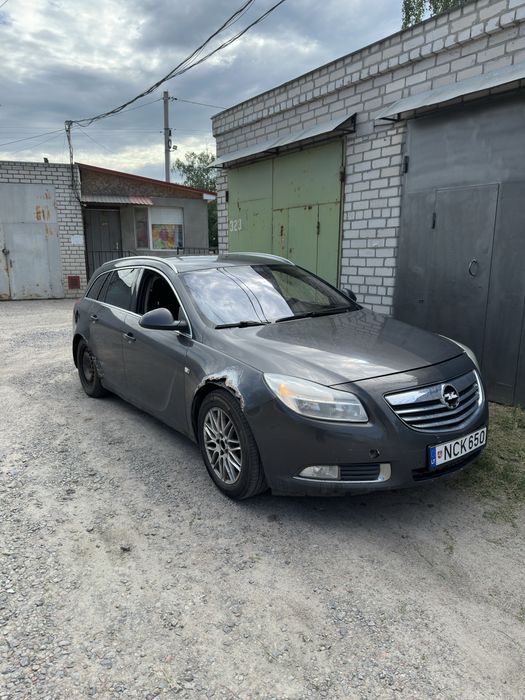 Продам машину Opel insignia 2009 року