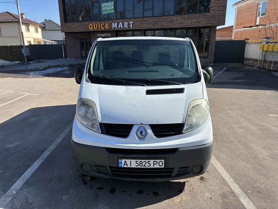 Renault traffic довга база