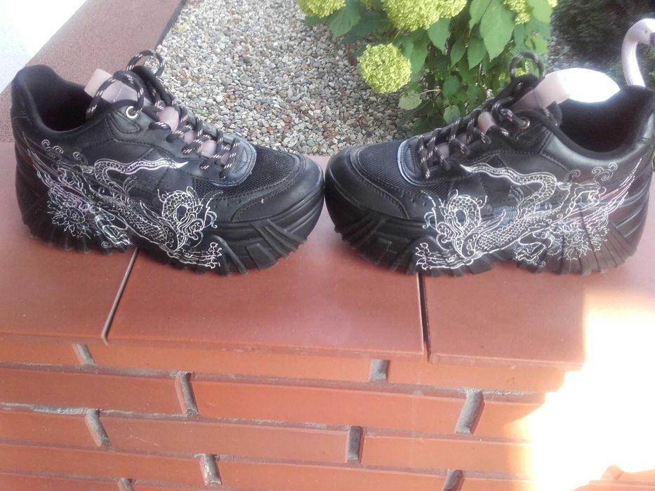 Buty Bershka na wysokiej platformie