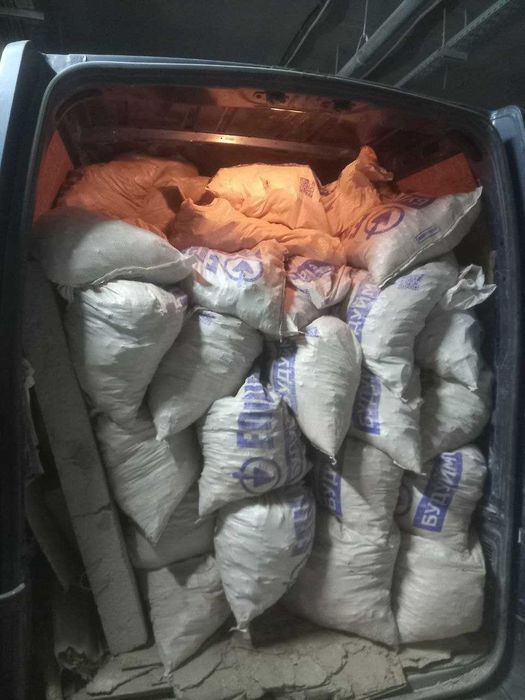 Вивіз сміття, демонтаж меблів. Без затримок. Вивіз сміття недорого