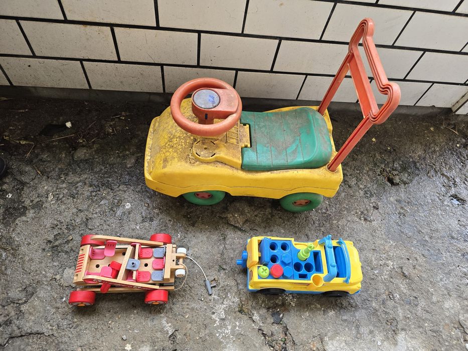 Bicicleta roda 14 + 3 brinquedos para criança