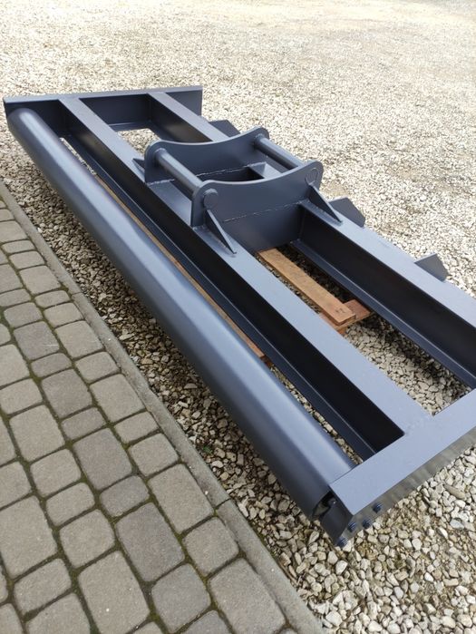 Niwelator łata równająca ziemie,kamień  belka 1250mm.szer.