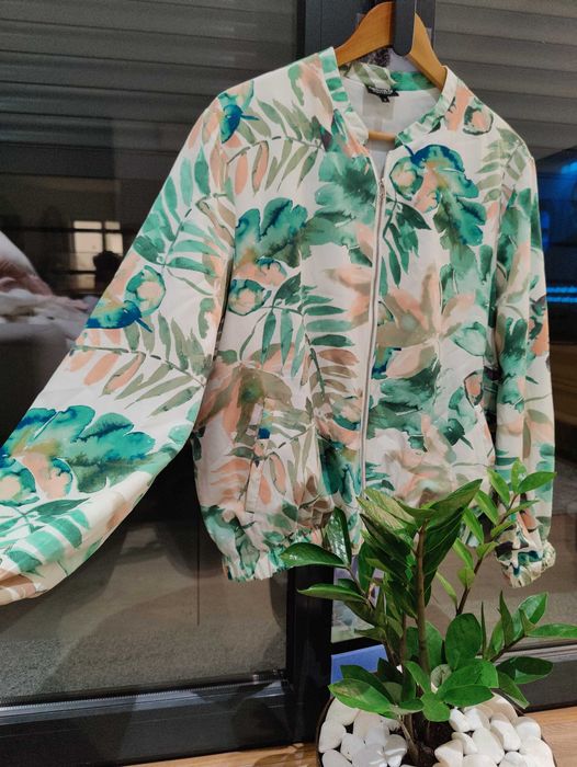 Casaco meia estação TAM. L