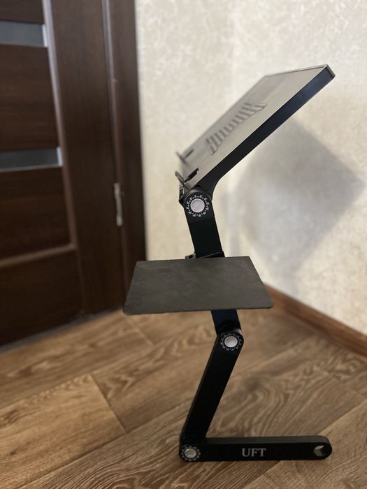 Столик для ноутбука 15.6" UFT Freetable-2 с активным охлаждением