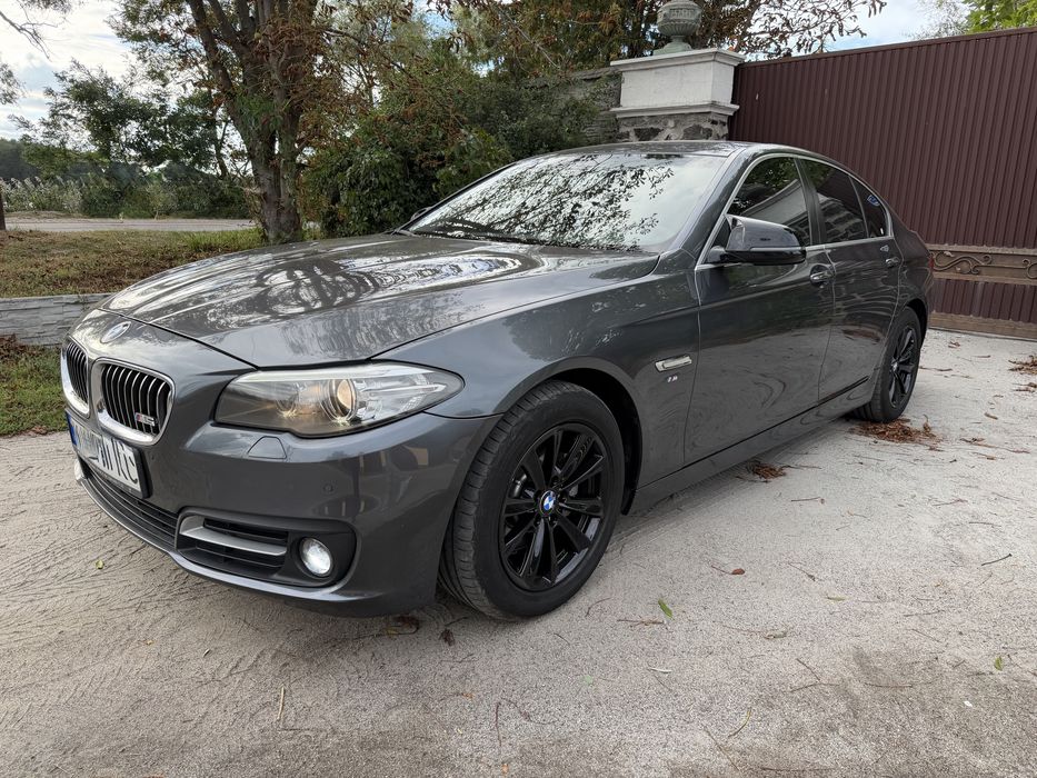 Продаю BMW 5 2016 рік офіційна