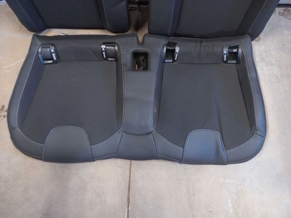 Kanapa Tylna Opel Adam Isofix Pół Skóra
