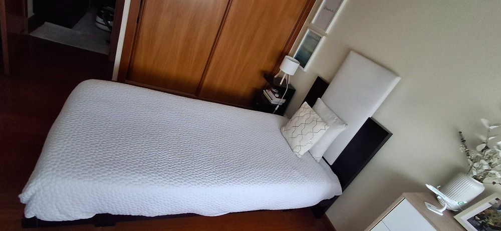 Cama de solteiro com estilo