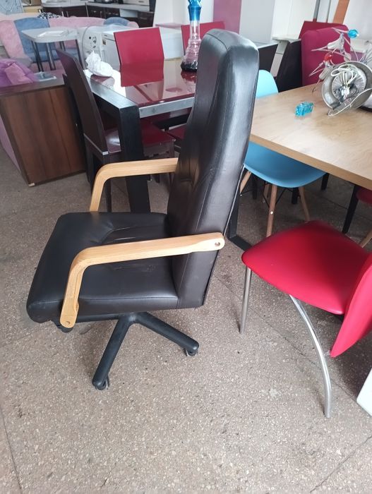 Крісло керівника,офісне