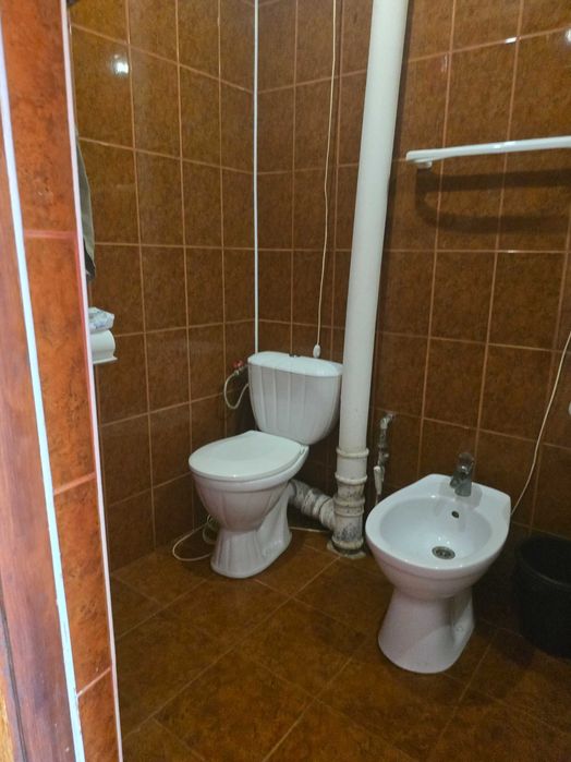 Продається 2-кімнатна квартира з ділянкою, гаражем та господарськими будівлями (м. Гайсин)