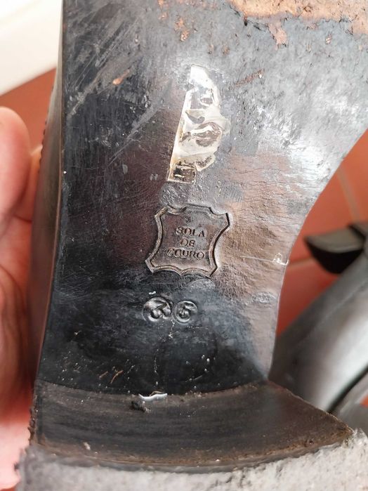 Sapatos de salto, clássicos, pretos, sola de couro, 35
