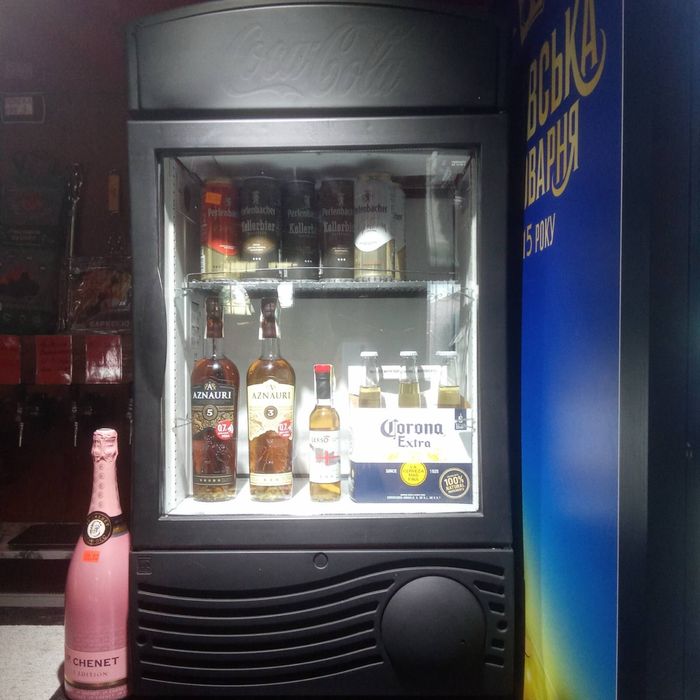 Холодильник барний