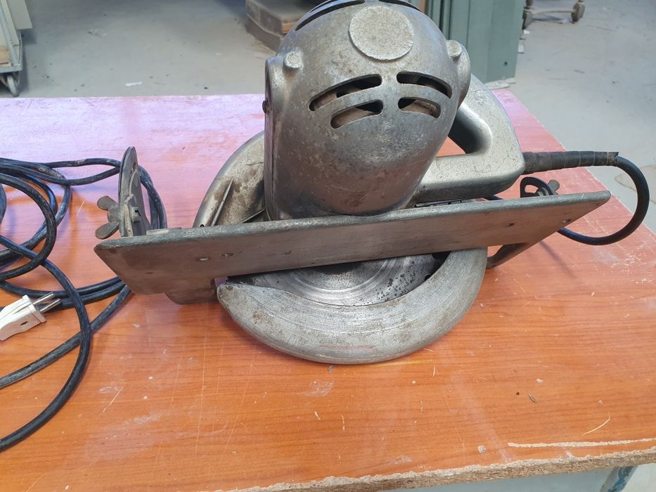 Berbequim  profissional Black decker e serra circular